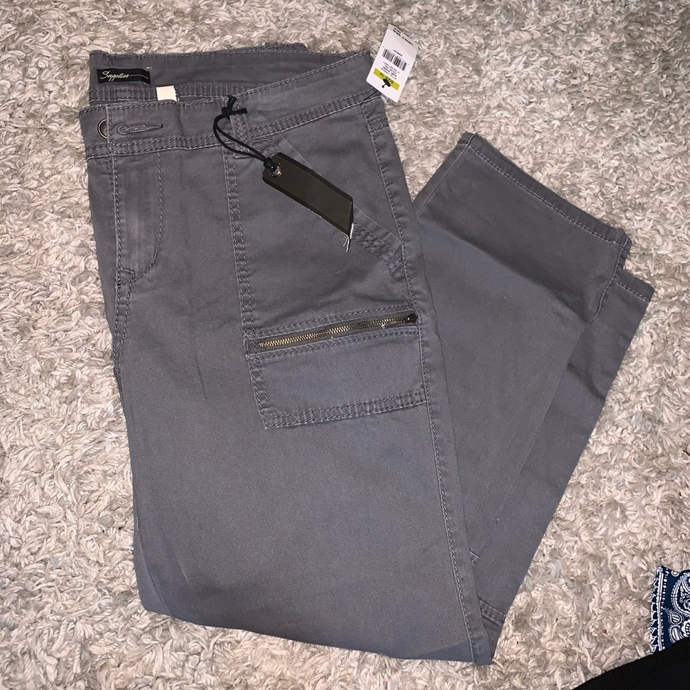 Cropped/ankle length Pants